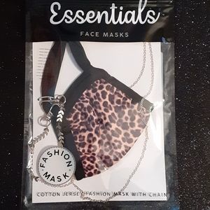 ESSENTIALS LEOPARD FACE MASK WITH CHAIN